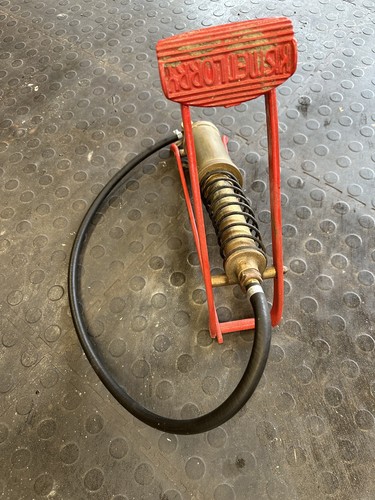 Vintage kismet lorry foot pump - vintage,